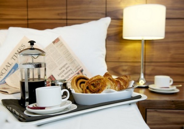 The Knight Residence - Breakfast at leisure in your Edinburgh apartment The Knight Residence - Breakfast at leisure in your Edinburgh apartment