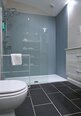 Modern Bathroom – Edinburgh Holiday Apartment