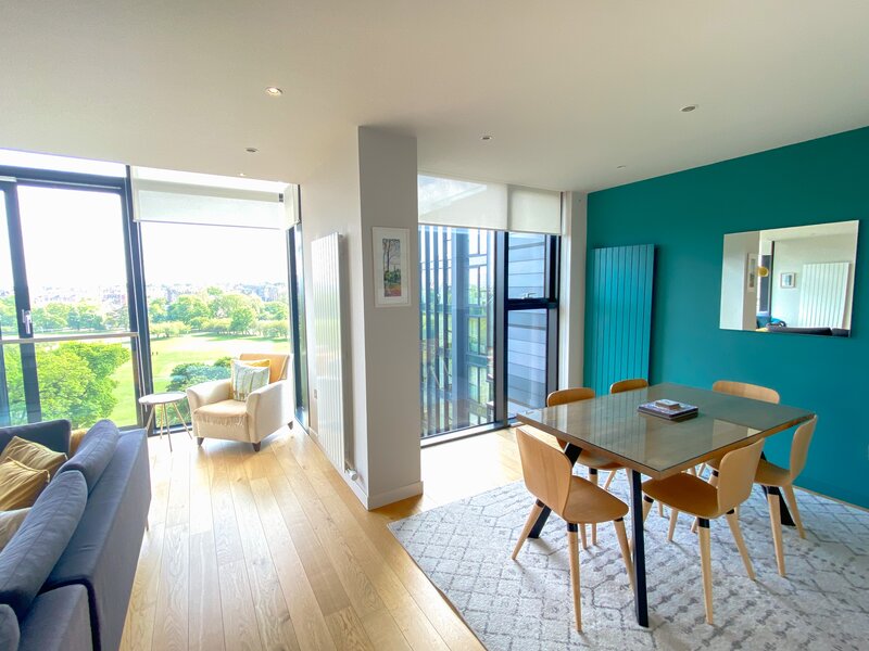 Living room/dining