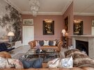 City Break Let With High Speed Internet - Living room featuring comfortable furniture and incredible window views of Edinburgh Castle
