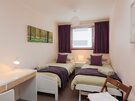 Twin Bedroom - Lovely twin bedroom in Edinburgh holiday home.