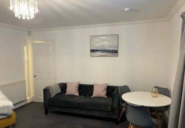 Comfortable Living space, dining and seating area ,smart TV and super fast wifi