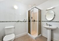 Steading ensuite (2)