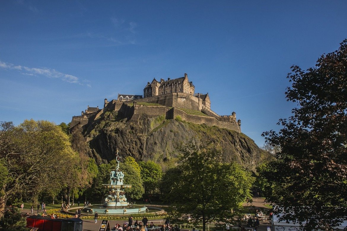 Rediscover Edinburgh (© @eduardovieiraphoto Pixabay)
