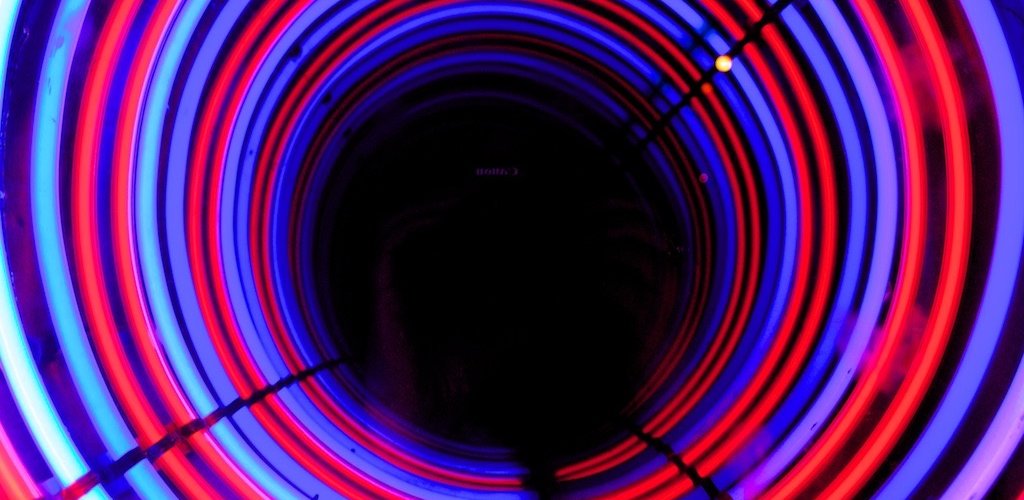 Camera-Obscura-tunnel-Edinburgh