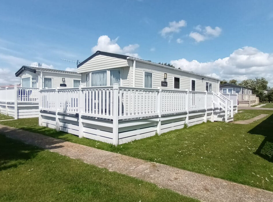 Outside view of Cwtch with Veranda - Outside view of Cwtch with Veranda and seating are a private car parking space
