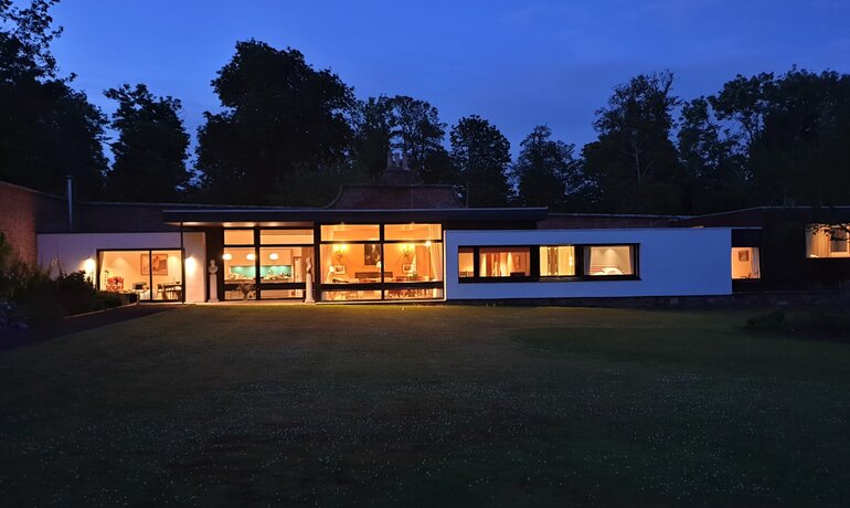 Historic Architecture with Modern Comforts - The property's unique blend of mid-century modern design and historical elements provides guests with a luxurious yet character-rich experience.​