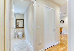 Gloucester Lane 34