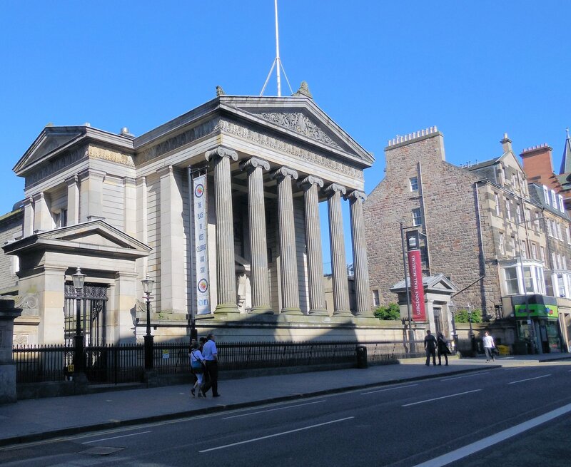 Visit Surgeons Hall Museum, Edinburgh - Surgeons Hall Museum, Edinburgh (© Paul Gillett on Wikipedia) Visit Surgeons Hall Museum, Edinburgh - Surgeons Hall Museum, Edinburgh (© Paul Gillett on Wikipedia)