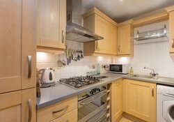 25702_OldTolboothWynd12