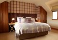 Bright and Spacious Bedroom in Scotland