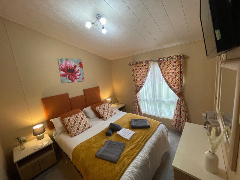 master bedroom with en suite