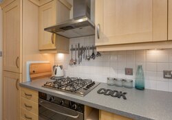 25702_OldTolboothWynd11