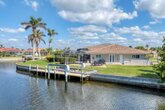 A Florida House Villa