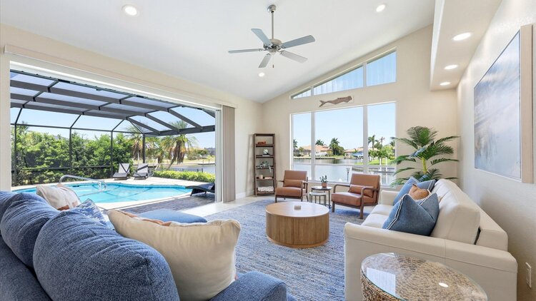 A Florida House Villa (© StreamLine VRS)