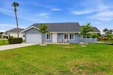 A Florida House Villa