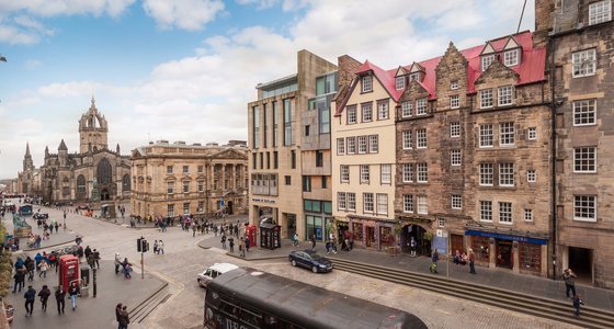 LadystairsCl-28 - View from the window of the ESC Ladystairs 2 apartment looking down the Royal Mile
