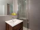 Cruickshank Gardens 8 - Modern en-suite shower room with heated towel rail