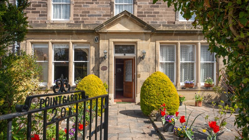 Pointgarry - Front entrance of stunning Victorian Villa in North Berwick.