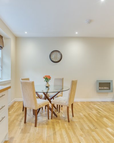 Gloucester Lane 3 - Modern and bright open plan living / dining / kitchen in New Town Edinburgh apartment.