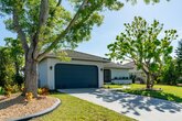 A Florida House Villa