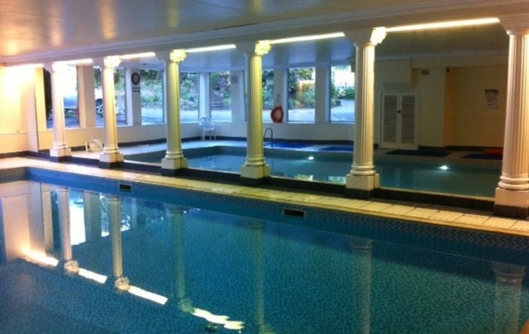 Luxury Edinburgh Accommodation With Pool Lets Get Local