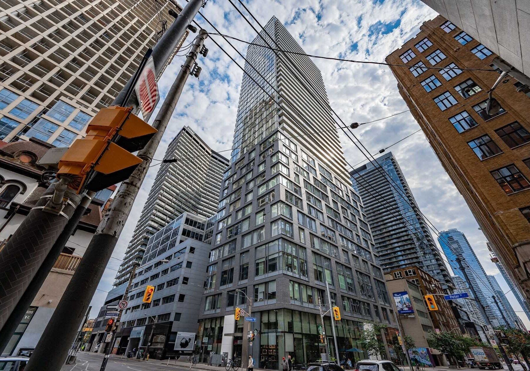 Luxury Condo Studio on Peter St Downtown Toronto