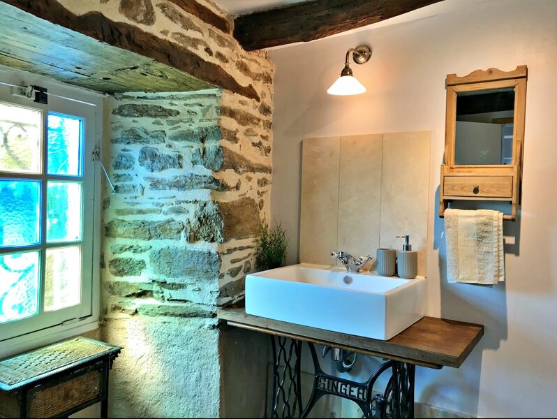 Self catering holiday villa in French countryside