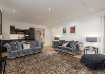Living Room - Stunning open-plan living room/kitchen of Edinburgh self catering accomodation.