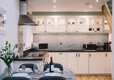 Spacious, fully equipped kitchen in An Iolaire