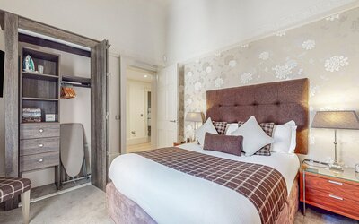 7-web-or-mls-242 West George Street Ground Flat CAMPBELL_34 - Bright and airy sleeping space designed for comfort