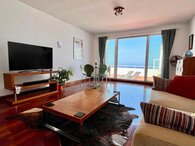 R105 Living Room 2 (002)