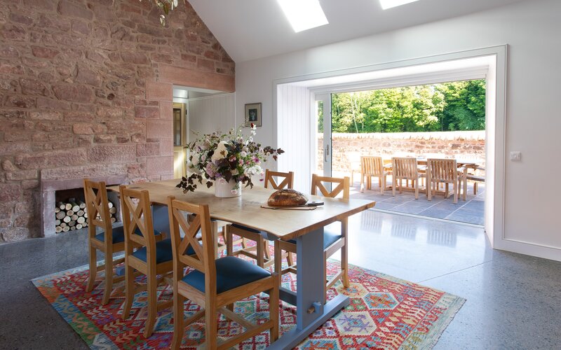 Diner and Terrace in a Corporate Let - Beautiful dining room. Abundance of natural light through terrace door and ceiling windows. Fits six dinners