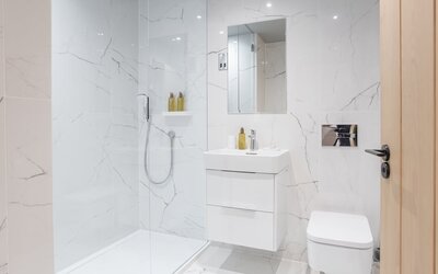 Bathroom - Clean and modern