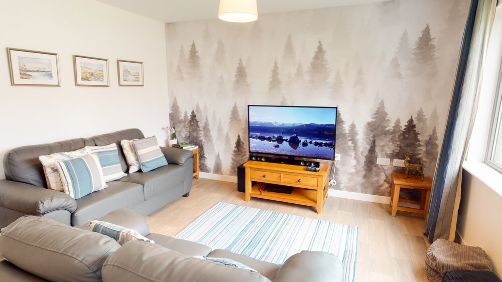 Alpine View - family friendly holiday home in Aviemore - living space