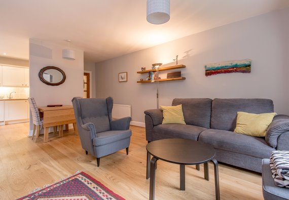 Dean Path 1 - Contemporary open plan living room and kitchen in family Edinburgh holiday let