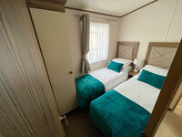 Twin bedroom