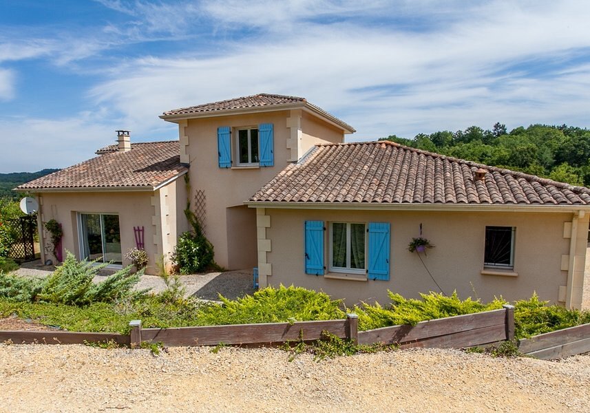 Holiday villa in south west France, close to Bordeaux, Hautefort and Lascaux Caves