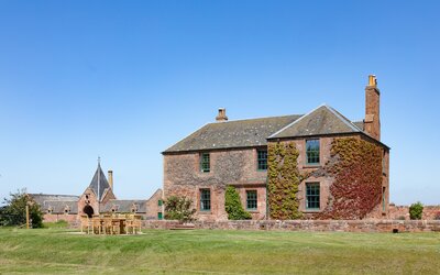 Farmhouse and Steading in Rural Scotland - The Farmhouse is a perfect place for family reunions and getaways in the nature.