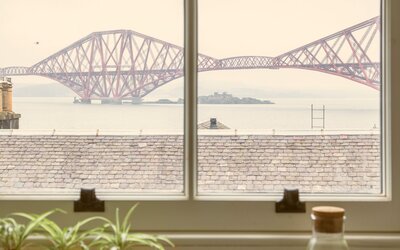 Holiday Rental in Rural Scotland - Stunning views over Forth Bridge