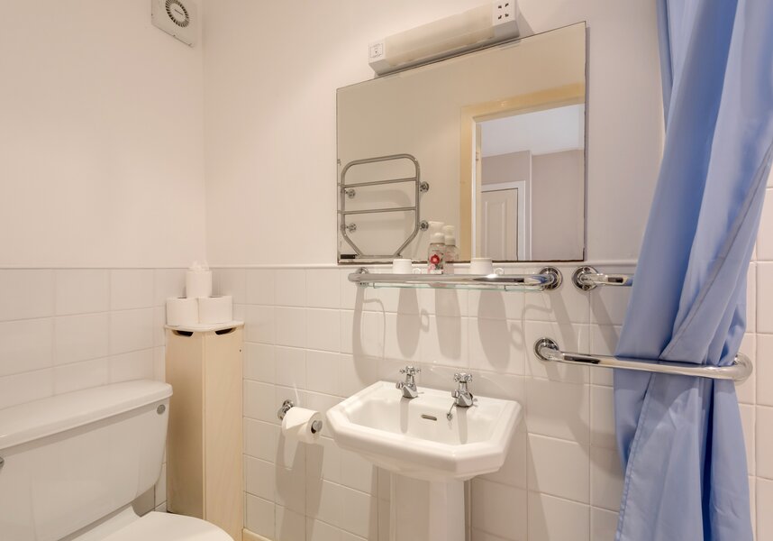 Grassicks_Cottage-En-suite