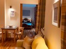 Cowgatehead 10 - Charming open plan apartment in central Edinburgh.