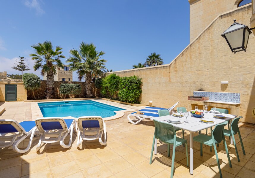 Dar ta' Censina pool area 2