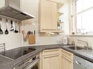 10449_mardale_crescent_9