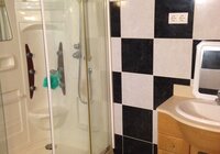 villa bathroom