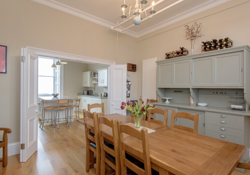 Bay House - dining area