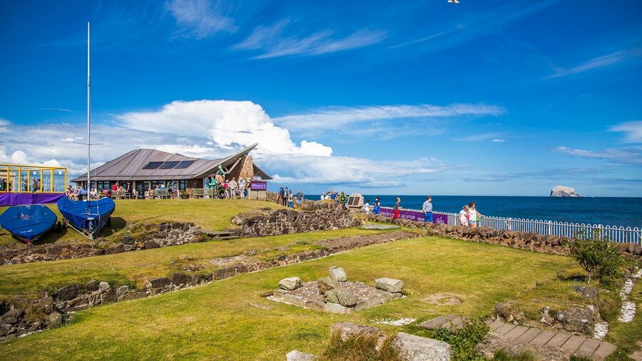 Scottish Seabird Centre, North Berwick (© Visit Scotland) Scottish Seabird Centre, North Berwick (© Visit Scotland)