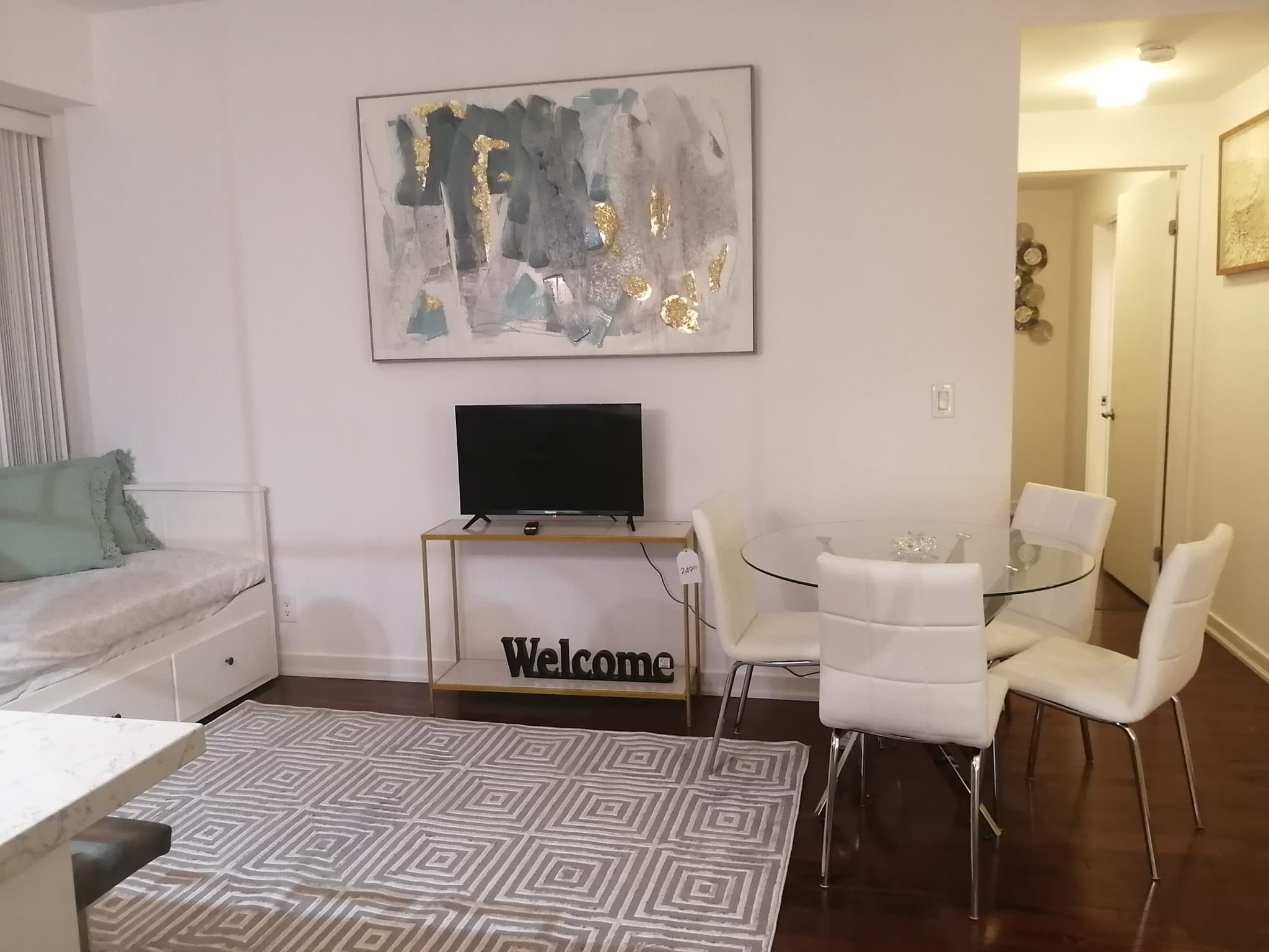 Spacious Premier 3 Bedrooms Condo Downtown Toronto