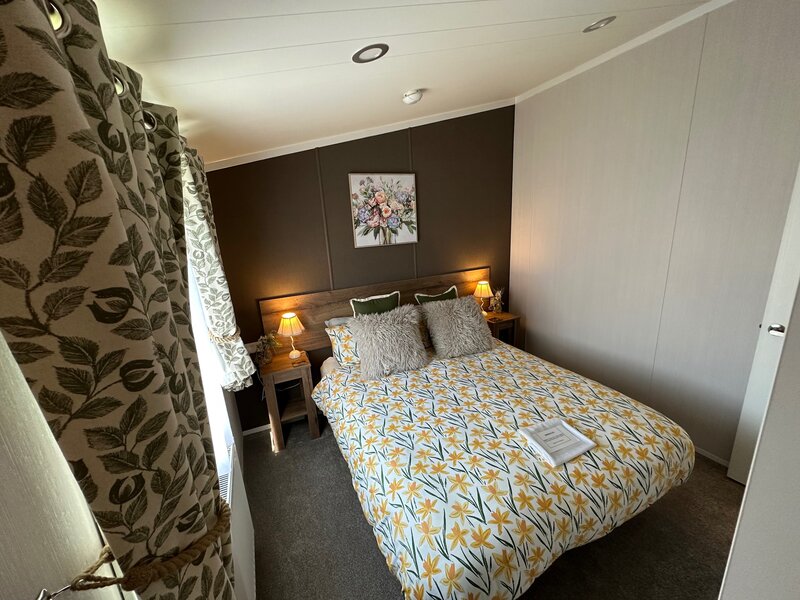 bedroom king