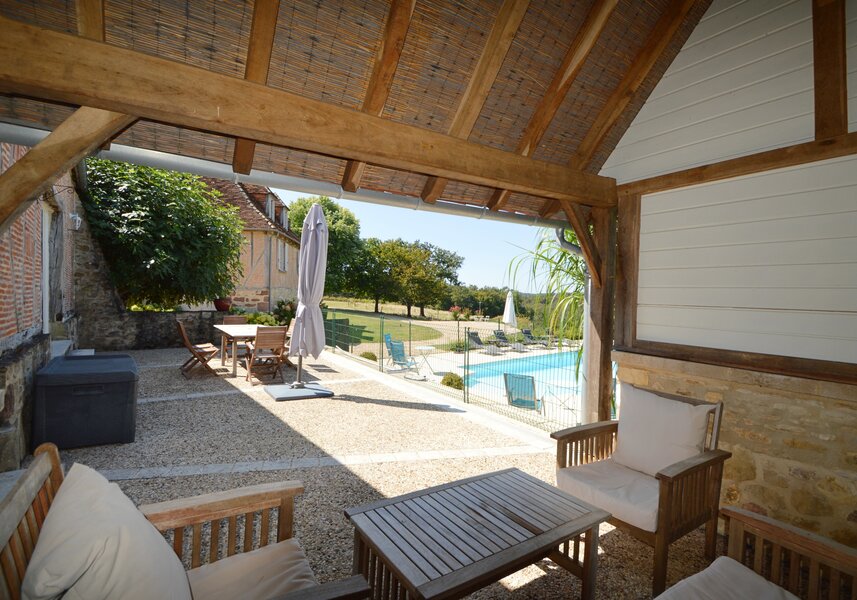 Holiday villa in Dordogne with pool